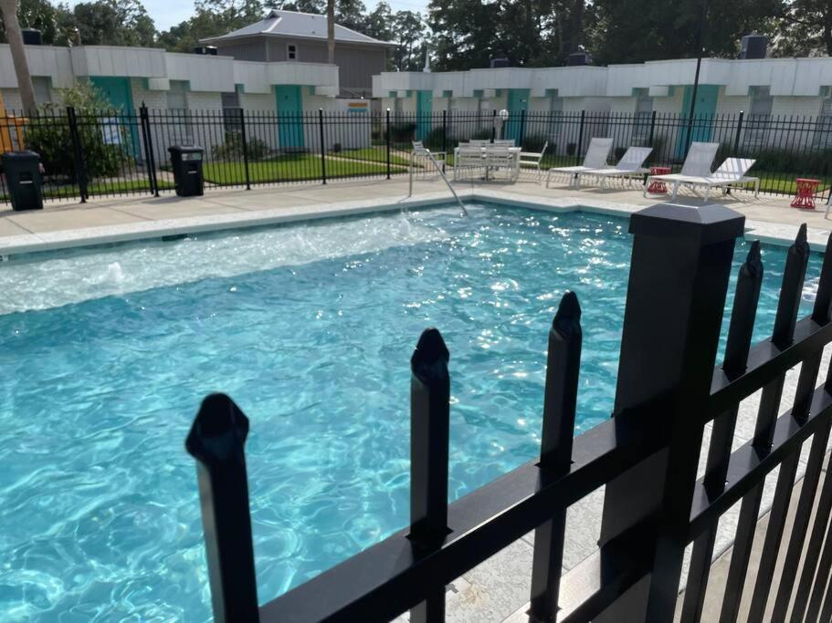 Gulf Shores Getaway Steps Away From The Pool! Exterior photo